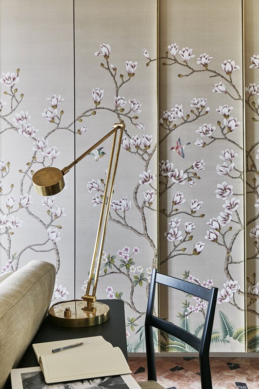 oriental design wallcoverings details for bedroom and closet with gold colour theme