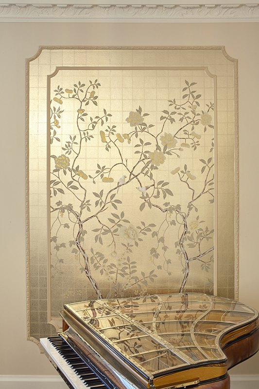 Custom hand painted wallpaper on metallic with oriental design for living room 