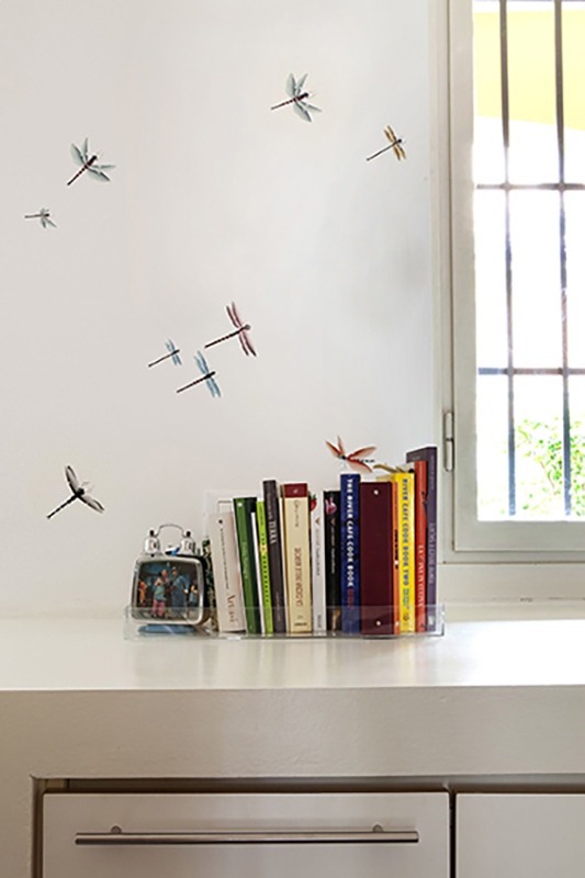 Flying insect and natural wallcoverings and wallpaper for kids