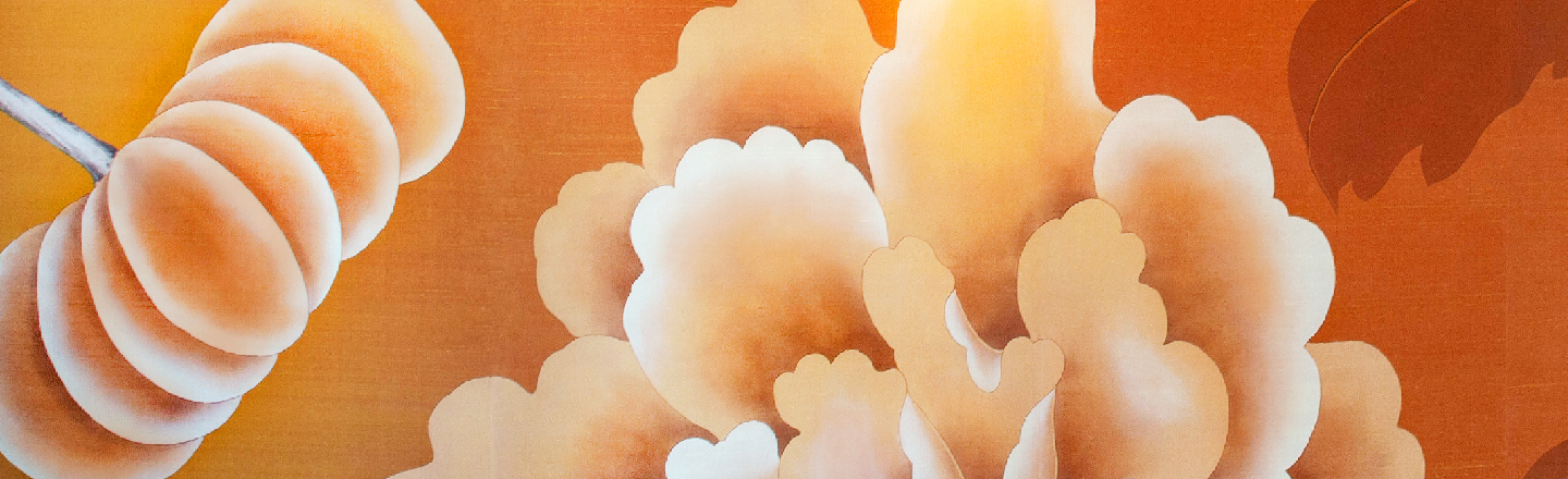 Fiori dipinti a mano su tessuto da parati arancio