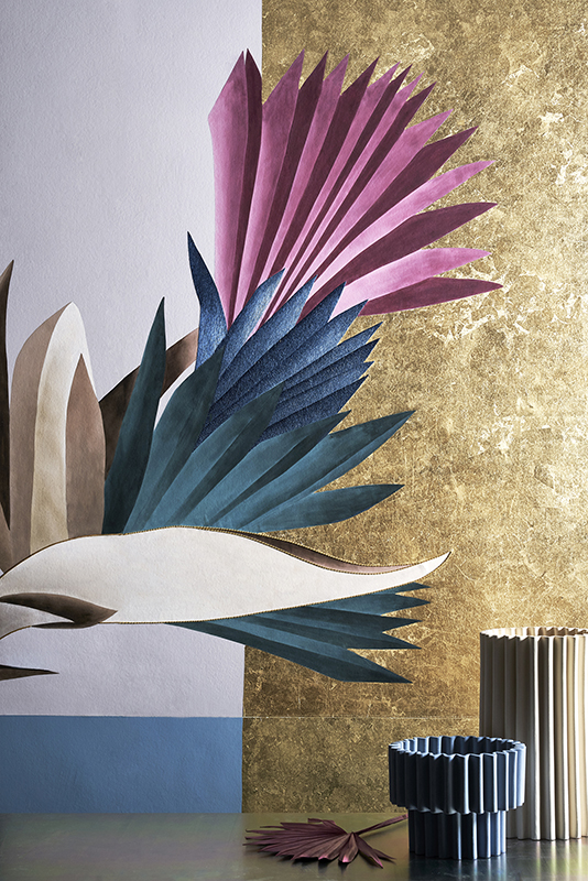 Still life picture by Davide Lovatti cabana wallpaper with hand painted and embroidery details