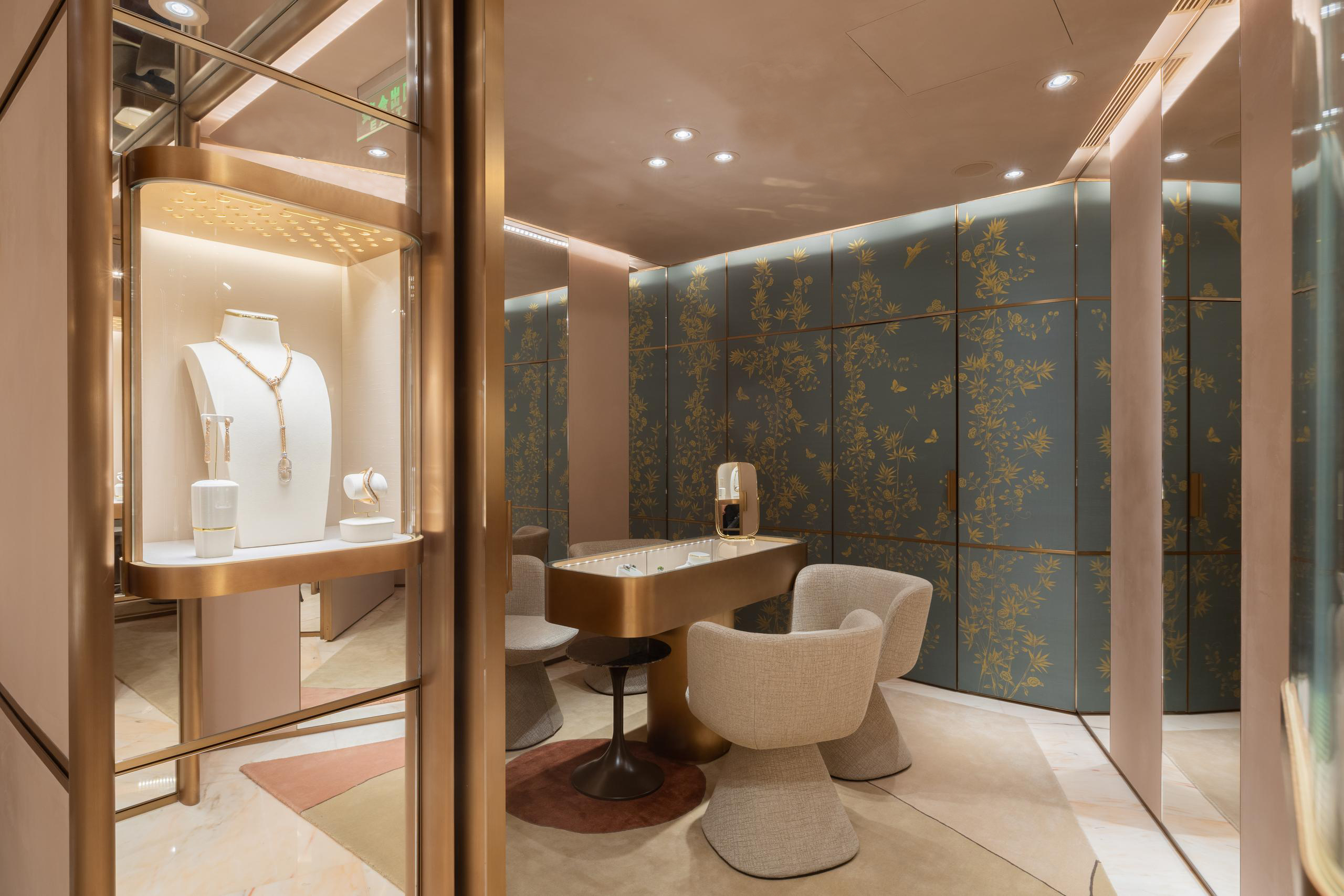 pomellato silk wallcoverings collaboration with Misha MDW